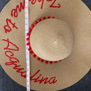 Wide brim straw hat